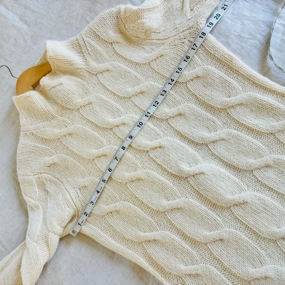 Eddie Bauer Women's Ivory Cable Knit mock neck fisherman Sweater size M rare - Picture 6 of 7